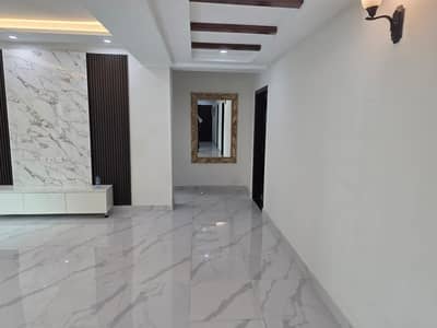 10 Marla Brand New Flat 3 Bedrooms Flat For Sale.