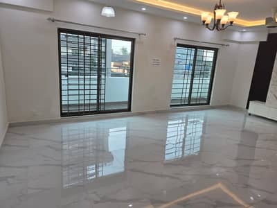 10 Marla Brand New Flat For Sale