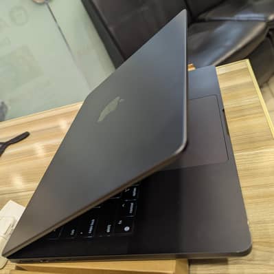 Used MacBook Pro M4 14″ | 16GB RAM | 512GB SSD | Clean Condition