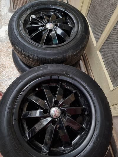 Tyres with rims