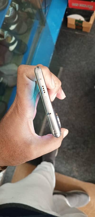 techno come on 40 Pro