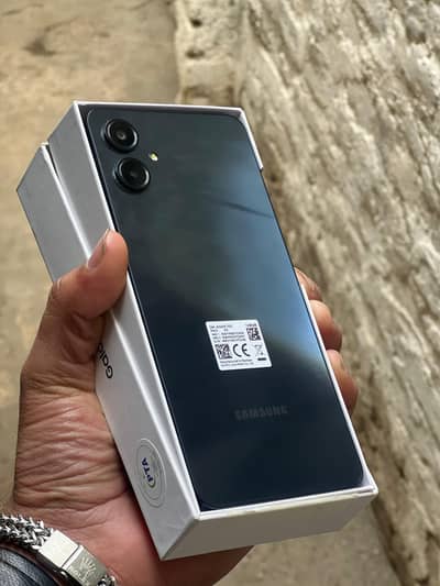 Samsung A06 full warranty just 1week use 6GB 128GB  almost New