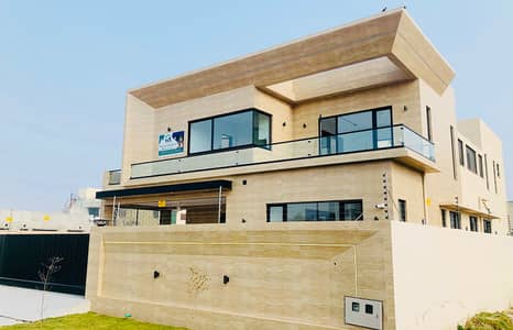 20 MARLA BRAND NEW MODERN DESIGN BEAUTIFUL BUNGALOW IS AVAILABLE FOR SALE IN DHA PHAS 7 Y-BLOCK