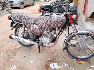 united 125cc 2021 model sirf 8 hazr kilometers running