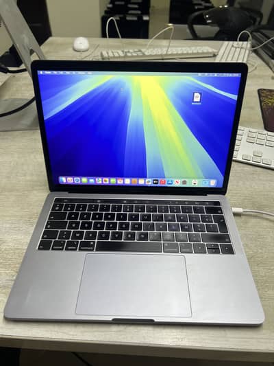MacBook Pro 2019 i7 | 2012. . 2013. . 2015. . 2017. . 2018. .