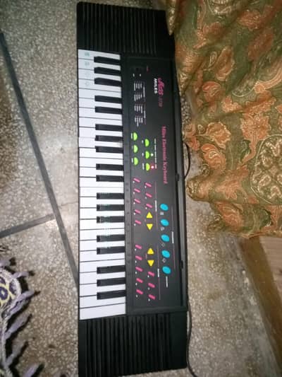 Miles 3738 model big keyboard piano