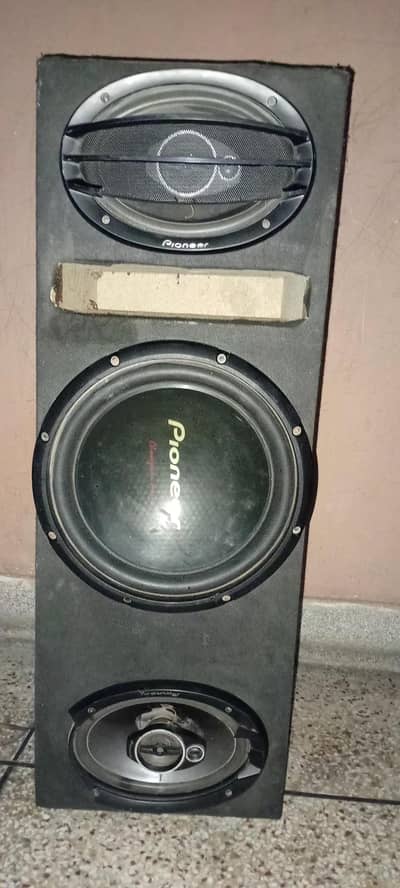 original pioneer speaker with original pioneer woofar