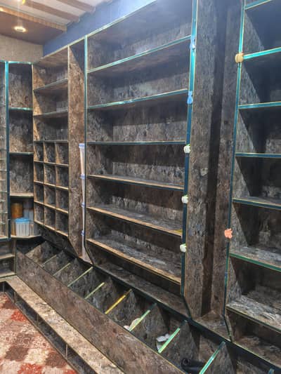 Grocery & Cosmatic Shop Racks