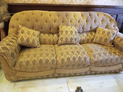 Sofa Sets, Exective Chair, Diwan & Center Table