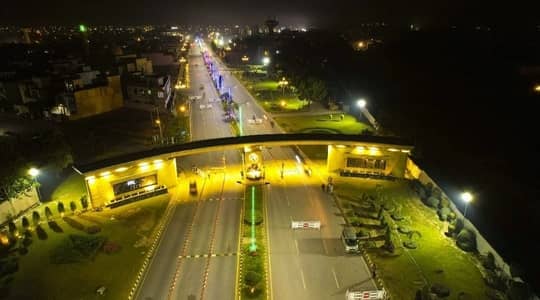 Become Owner Of Your Prime Location Residential Plot Today Which Is Centrally Located In Park View City - Platinum Block In Lahore