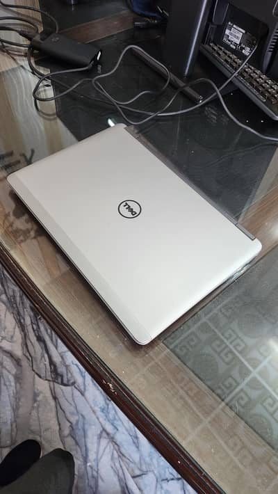 Dell latitude 7440