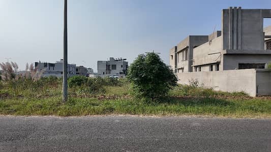 100% Confirm Meeting With Owner 1 Kanal Plot NO 130 For Sale In T Block Phase 8 Defence Lahore