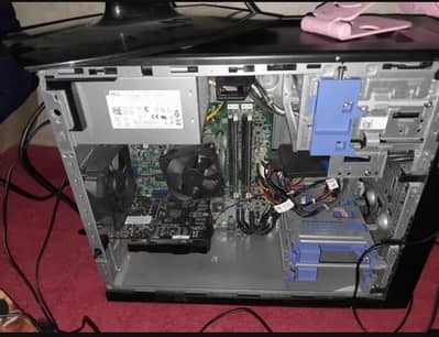 Xeon(R) CUP, 16 GB, RAM 2 Graphic card, 512 GB SSD