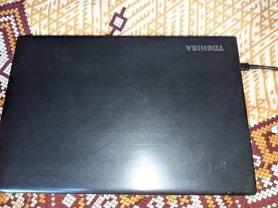 Toshiba Laptop i7th 7th generation SSD-512 GB ram 16GB X40-D