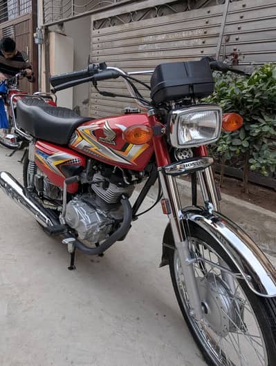 Honda CG 125 2025