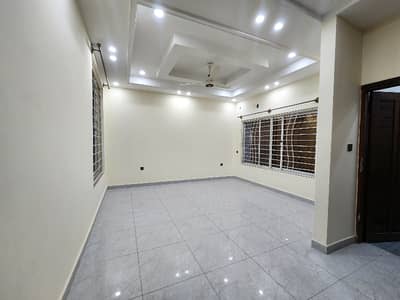 Upper Portion For rent In I-8/4 Islamabad
