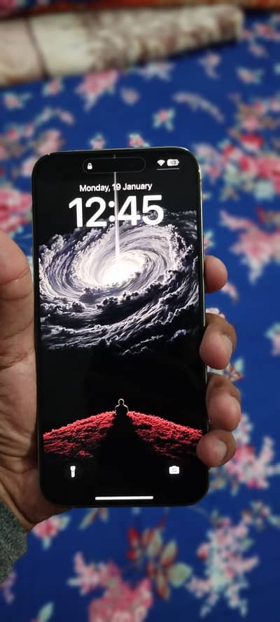 Apple iPhone 15 Pro Max – 512GB – Natural Titanium – JV – Like New