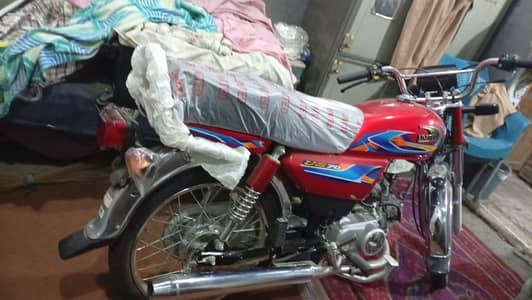 bike bilkul new ha chalae be nahe