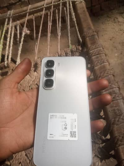 infinix hot 60i all okay box mobile and charger 10x95 condition