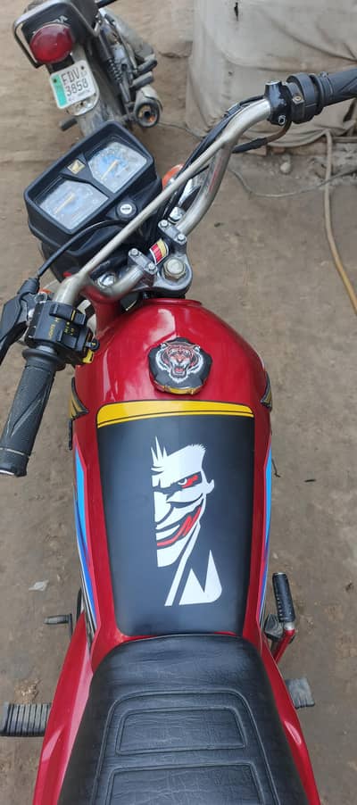 Honda 125 good condition all documents clear