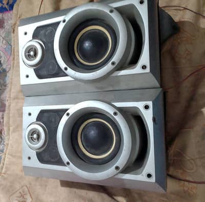speakers