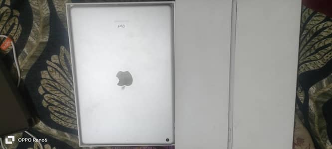 Apple Ipad 9th gen with box