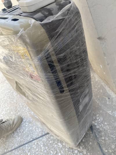 Golden fugi instant gas geyser 10 liters each