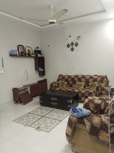 Beautiful 8 Marla Upper Portion For Rent