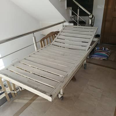 Patient Bed with Air Mattress