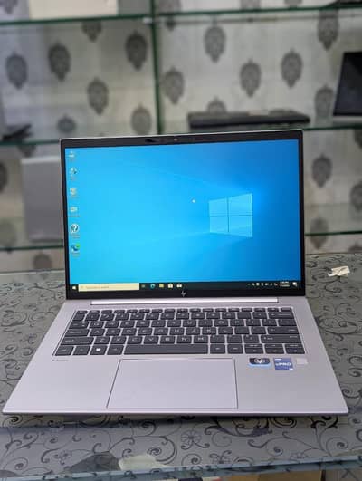 HP ZBOOK FIRE FLY g9 I 5 12TH GEN  16 GB DDR5  256 GB SSD 12 CORE