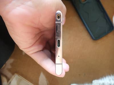 screen me line he KISI KO CHAHIYE TO RABTA KARE  PTA PUNCH HE