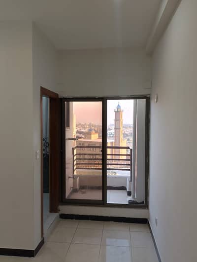 1 Bed Flat Available For Rent.