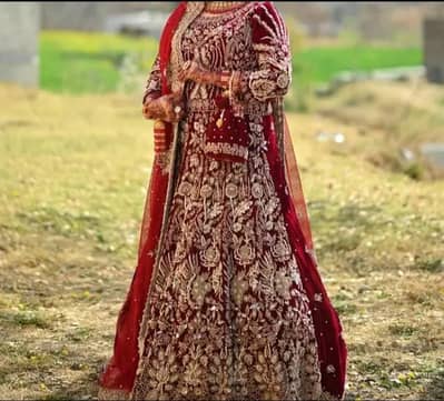 Premium Maroon Velvet Bridal Lehnga – Heavily Embroidered (Used Once)