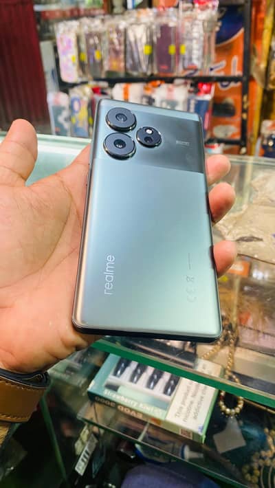 Realme gt6 16/512 Official