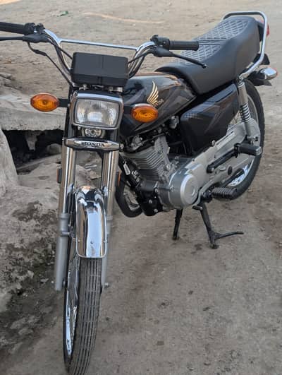 Honda CG 125 2025