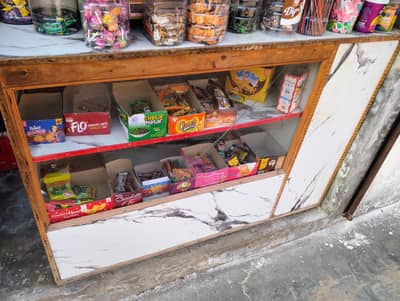 3 Cabinet , 1 Shop Counter