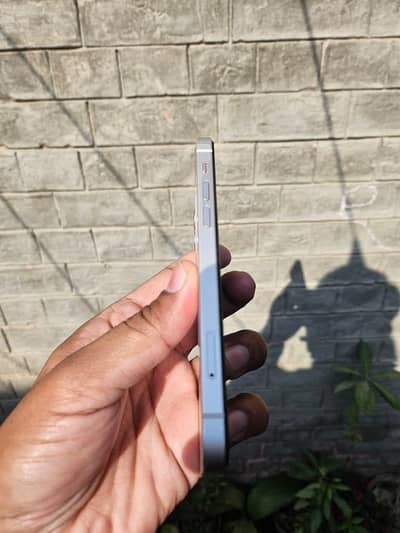 Iphone 12 Fully okay just  battery issue