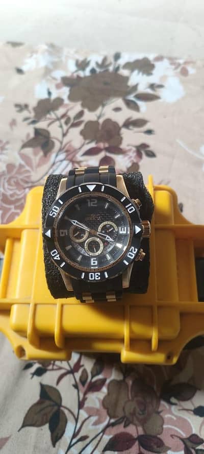 Invicta Pro Diver Chronograph 23702 Black & Gold