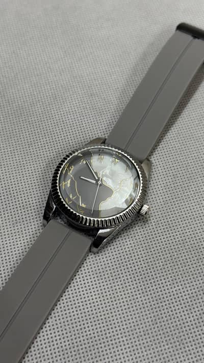 Brand New Stylish Grey Marble Dial Watch for Sale