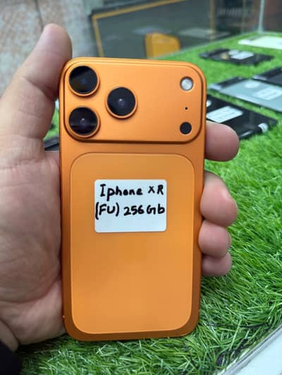 Iphone XR Converted to 17 pro Factory Unlock|  256GB| 100% Health