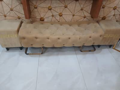 3 seater saiti with 2 stools