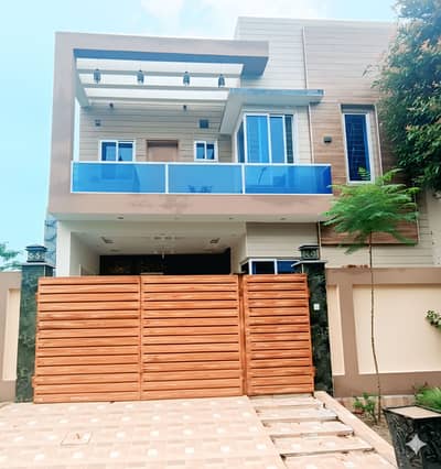 5 MARLA BRAND NEW NEAR To PARK MODERN HOUSE MOST BEAUTIFUL PRIME LOCATION FOR SALE IN NEW LAHORE CITY PH 2 C BLOCK.