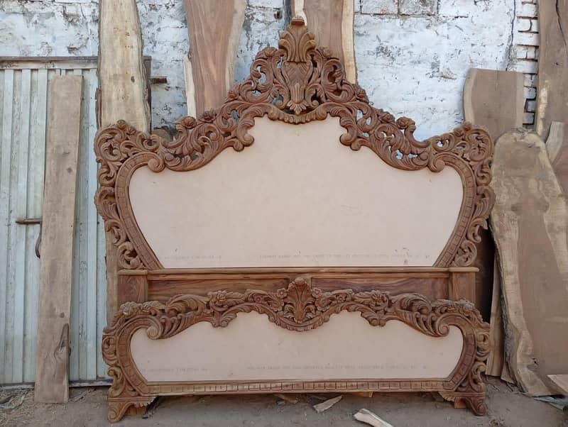 carpenter available 0