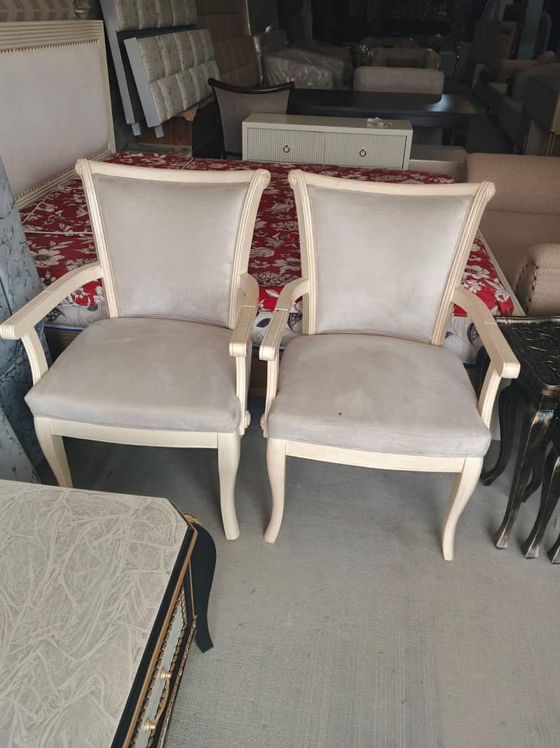 carpenter available 4