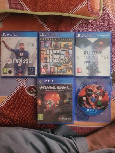 Ps 4 games 5 DVD . . . 03228707811