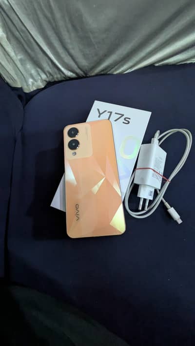 No open No Repair . bilkul ok ha mobile ram 4+4 storage 128