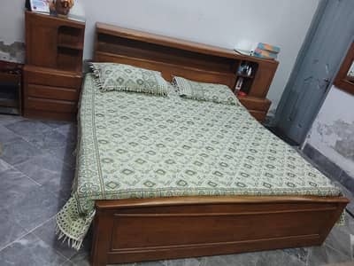 King size bed