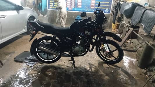 Yamaha YBR 125 (2022)