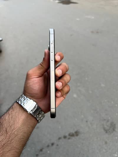 Iphone 15 pro max Pta approved HK 256 gb waterpack condition 10/10