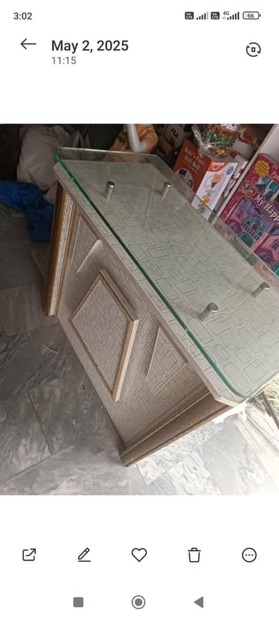 shop counter and computer table for sale in good new condition